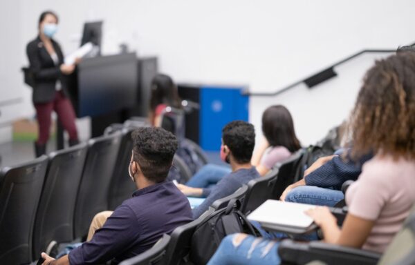 Enseignement comodal: le mirage du « 2 en 1 »